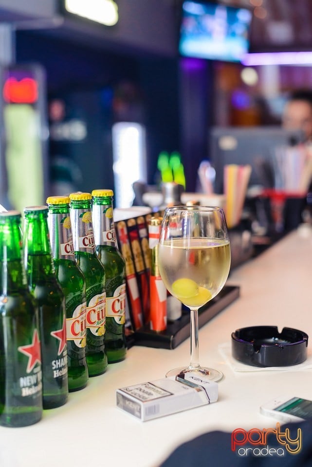 Vineri seara în Blanc Coffee, 