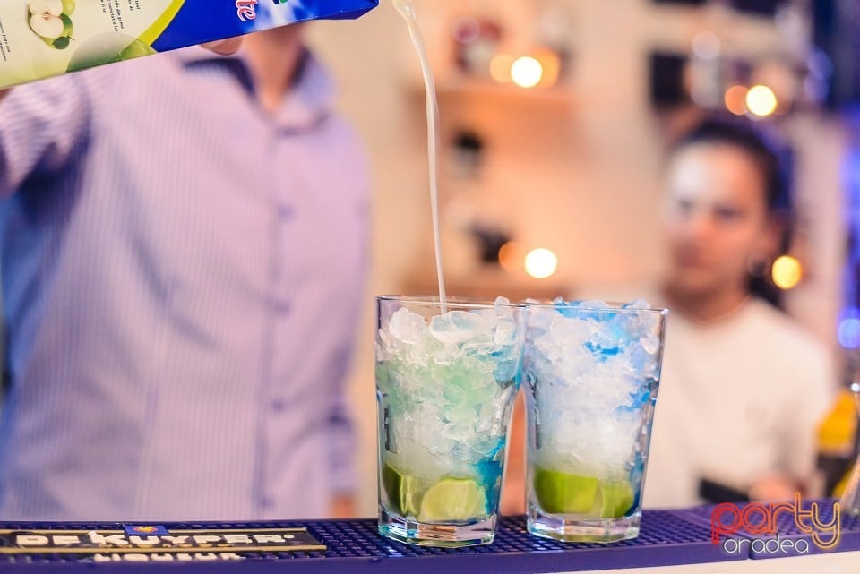 Vineri seara în Blanc Coffee, 