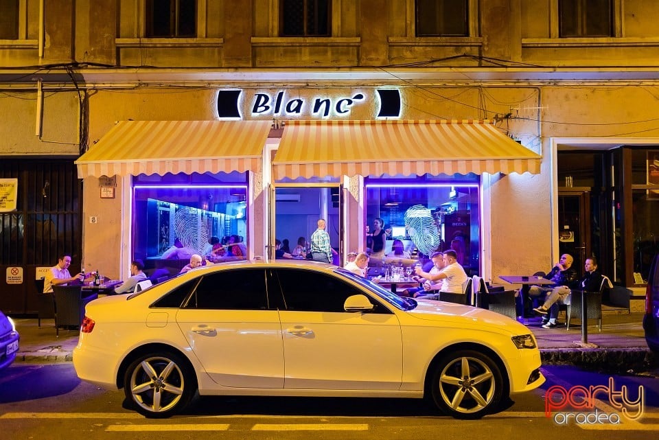 Vineri seara în Blanc Coffee, 