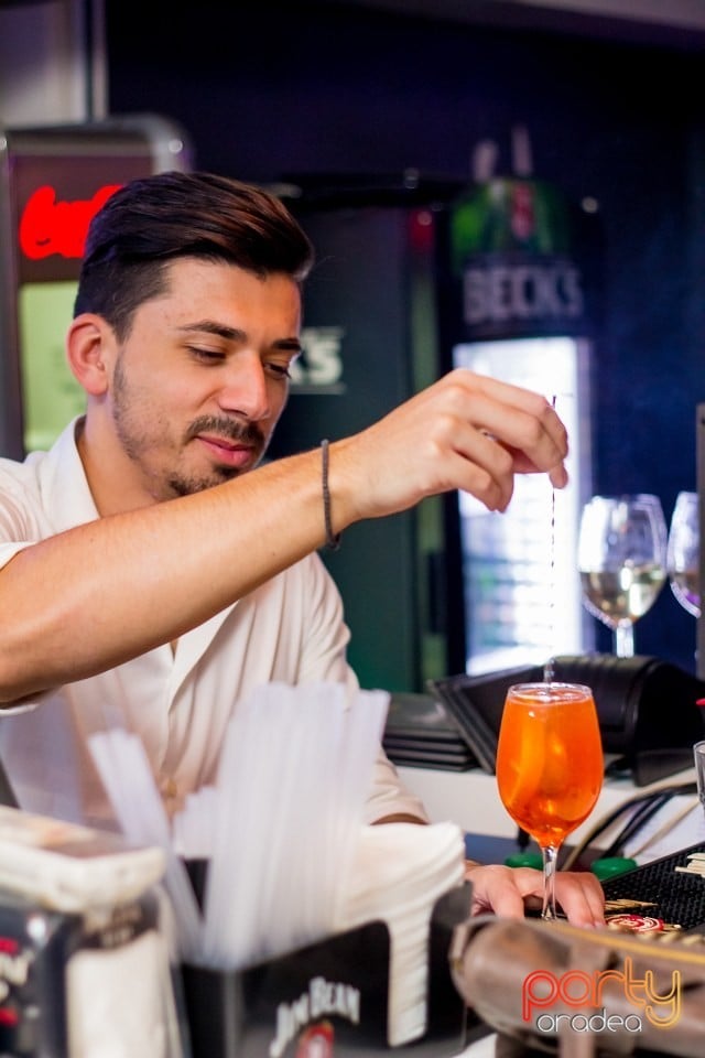 Vineri seara în Blanc Coffee, 