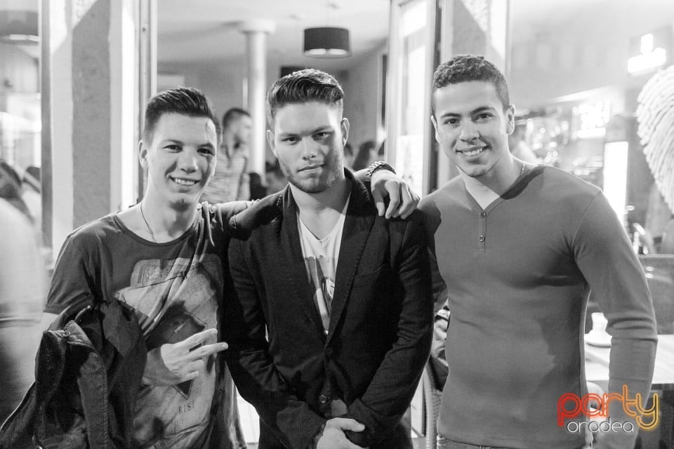 Vineri seara în Blanc Coffee, 