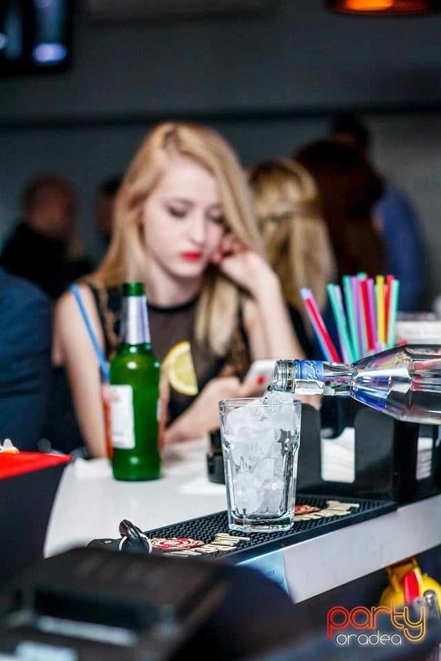 Vineri seara în Blanc Coffee, 