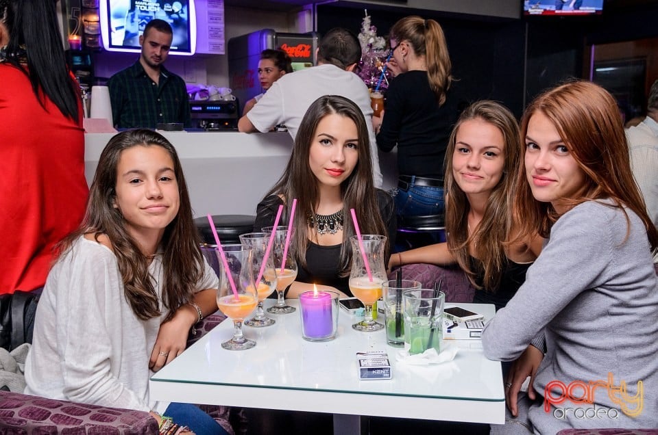 Vineri seara în Blanc Coffee, 