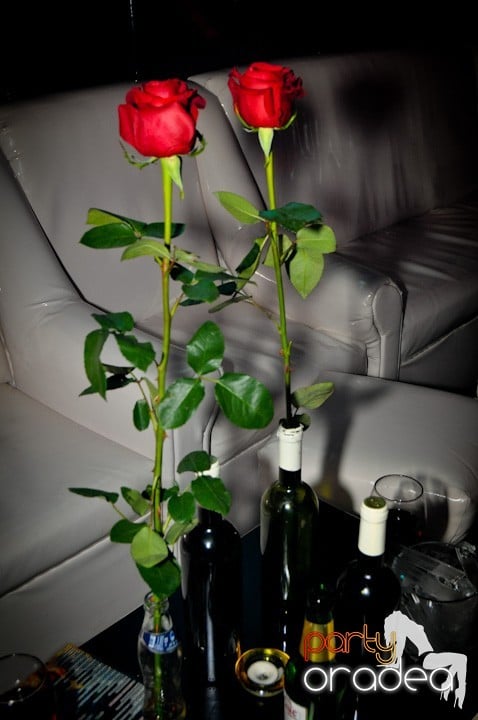 Vineri seara în Club Atti's, 