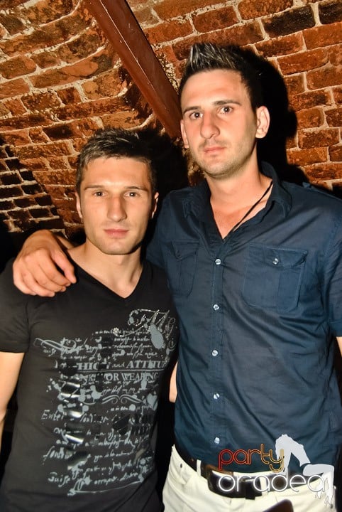 Vineri seara în Escape, 