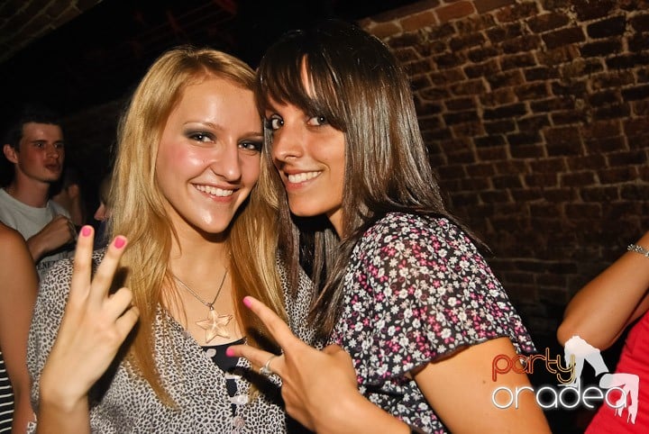 Vineri seara în Escape, 