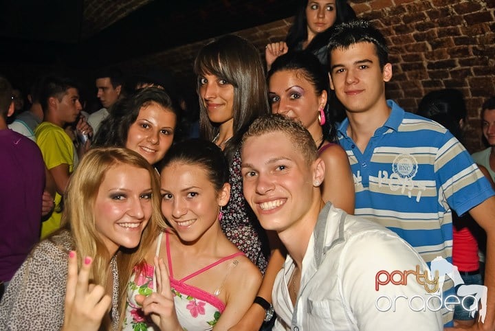 Vineri seara în Escape, 