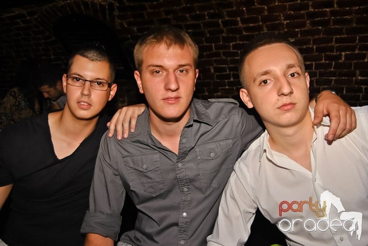 Vineri seara în Escape, 