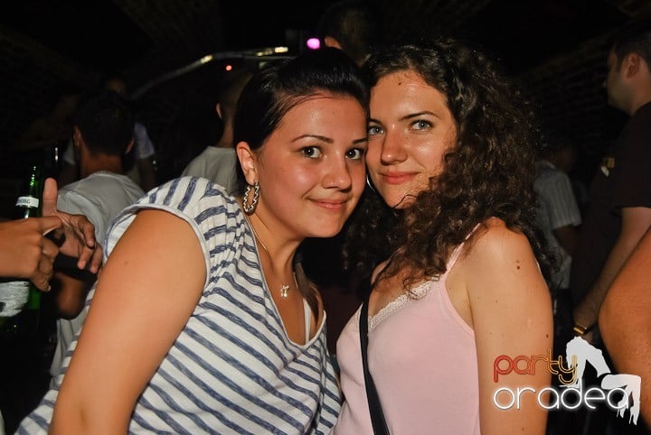 Vineri seara în Escape, 