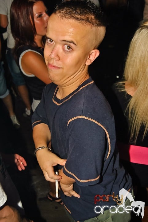 Vineri seara în Escape, 