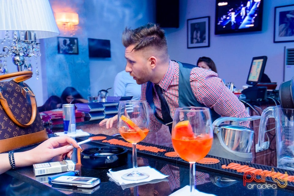 Vineri Seara în Icon Caffe, Icon Caffe