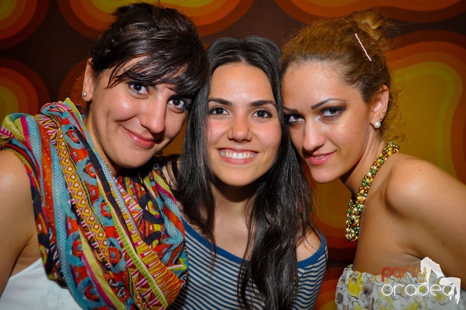 Vineri seara în Juice, Juice