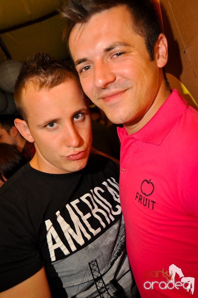 Vineri seara în Juice, Juice