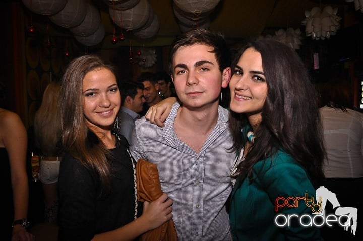 Vineri seara în Juice, Juice