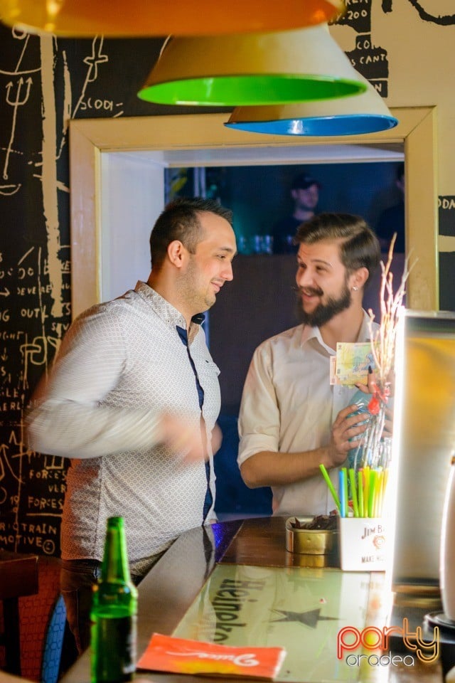 Vineri seara în Juice, Juice