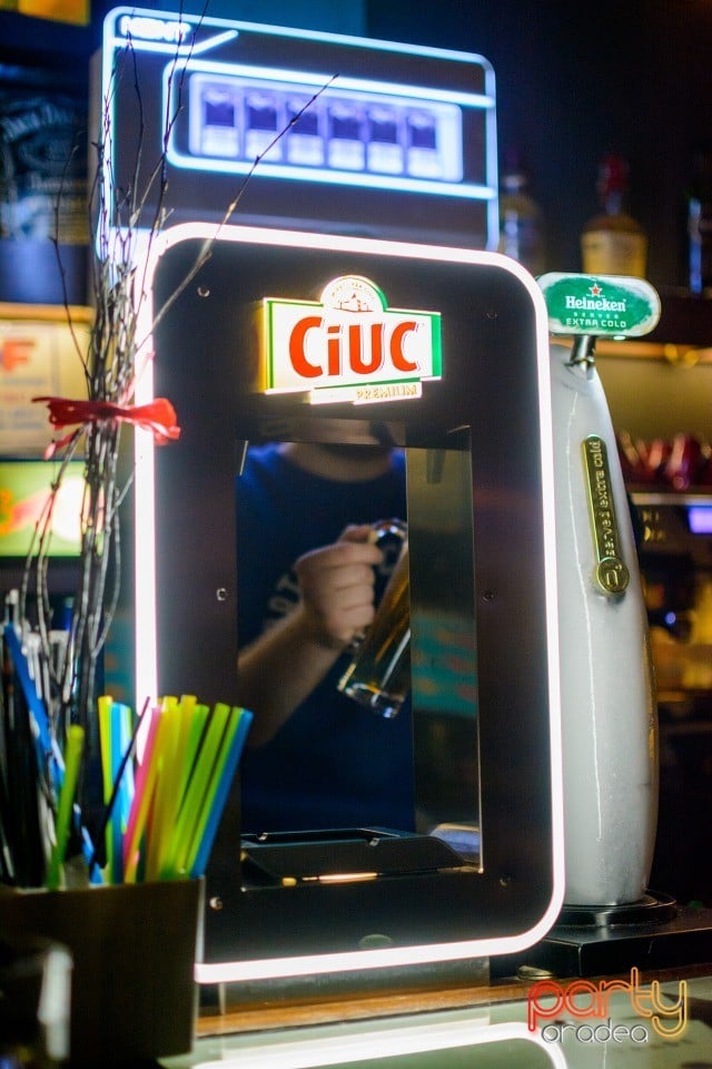 Vineri seara în Juice, Juice