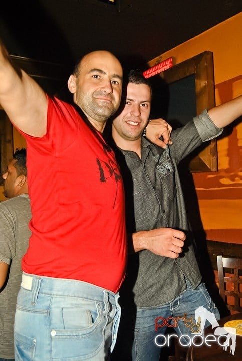 Vineri seara în Lord's Club, Lord's Pub