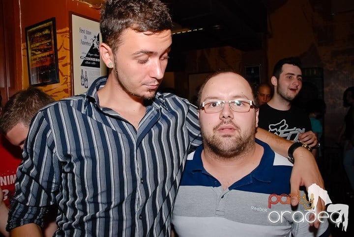 Vineri seara în Lord's Club, Lord's Pub