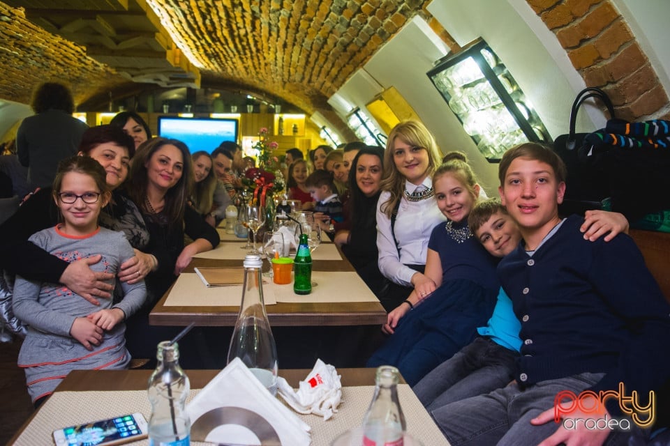 Vineri seara în Restaurant Borsalino, Borsalino