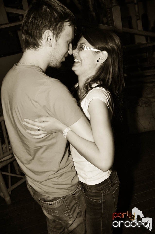 Vineri seara în Zulu Caffe, Zulu Caffe