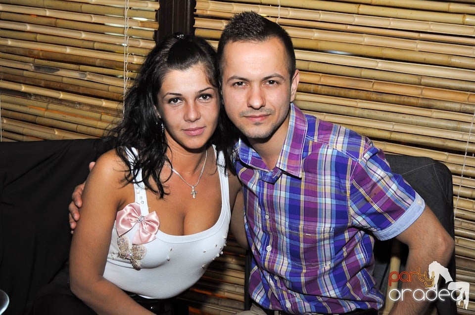 Vineri seara în Zulu Caffe, Zulu Caffe