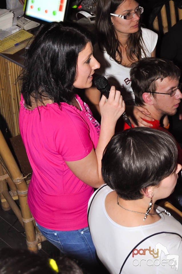 Vineri seara în Zulu Caffe, Zulu Caffe