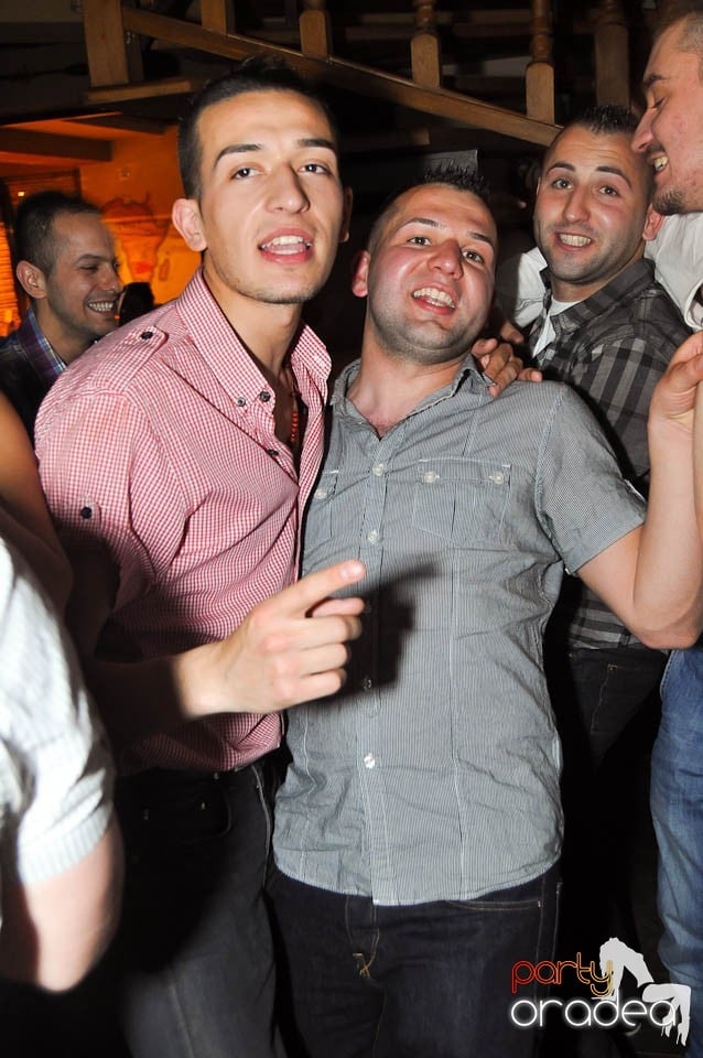 Vineri seara în Zulu Caffe, Zulu Caffe