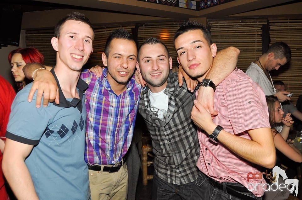 Vineri seara în Zulu Caffe, Zulu Caffe