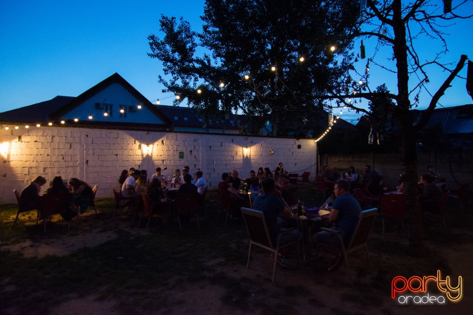 Vineri seara la Bodega, Bodega