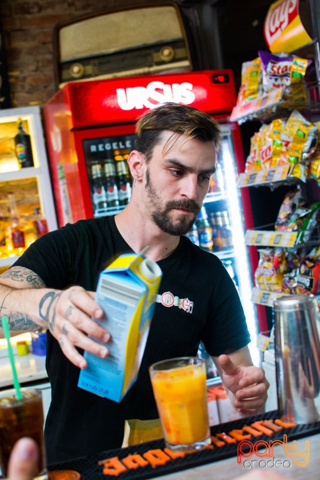 Vineri seara la Bodega, Bodega