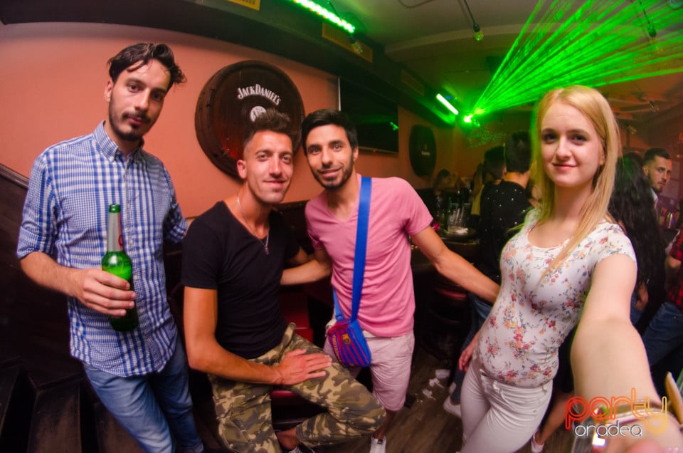 Vineri seara la Edison Pub, 
