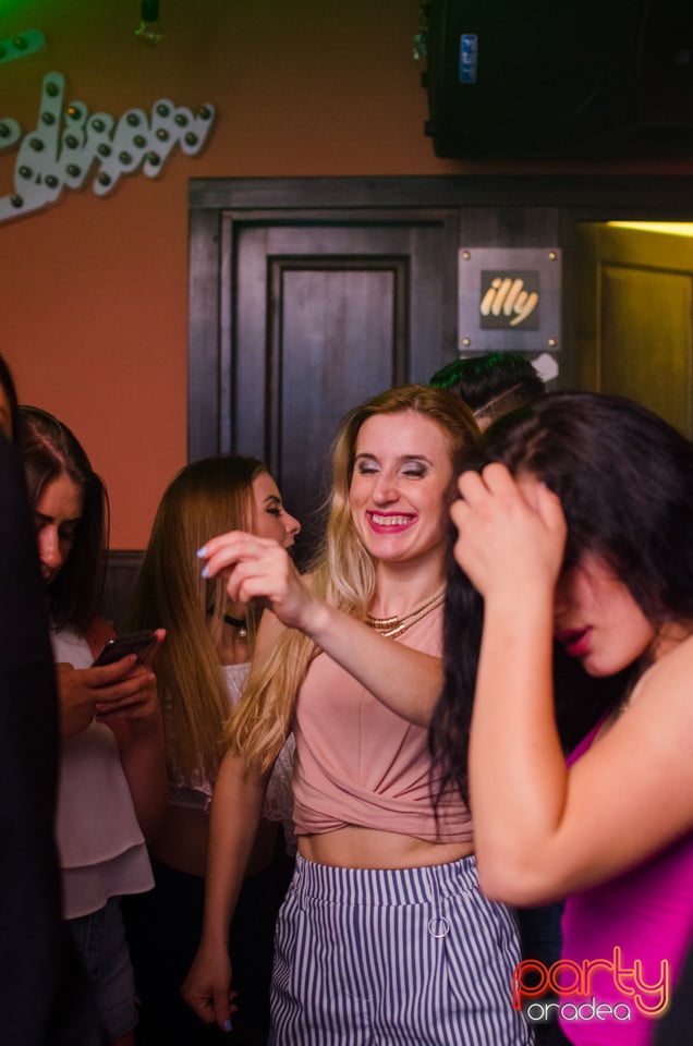 Vineri seara la Edison Pub, 