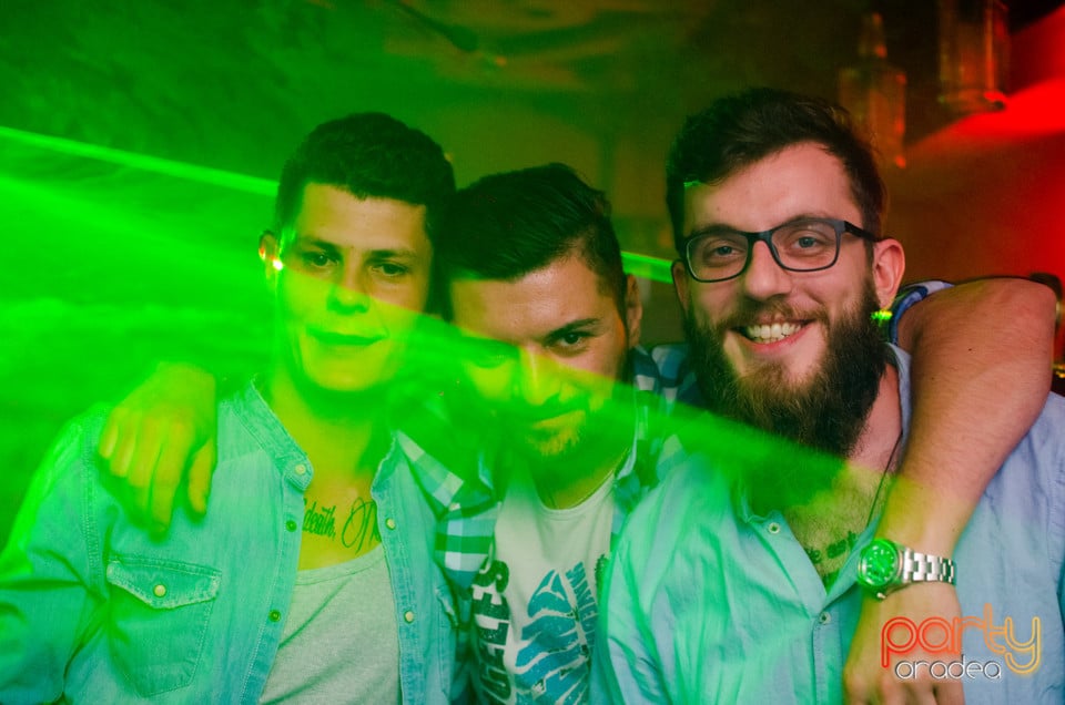 Vineri seara la Edison Pub, 