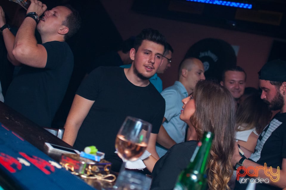 Vineri seara la Edison Pub, 