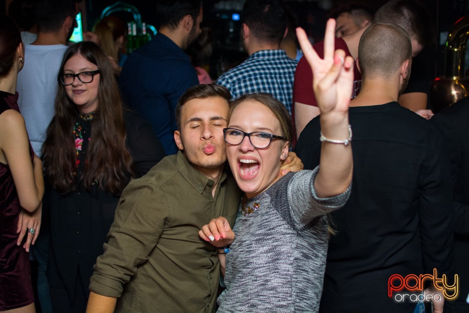 Vineri seara la Edison Pub, 