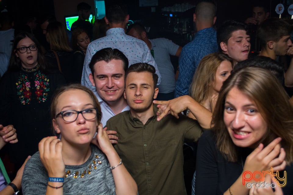Vineri seara la Edison Pub, 