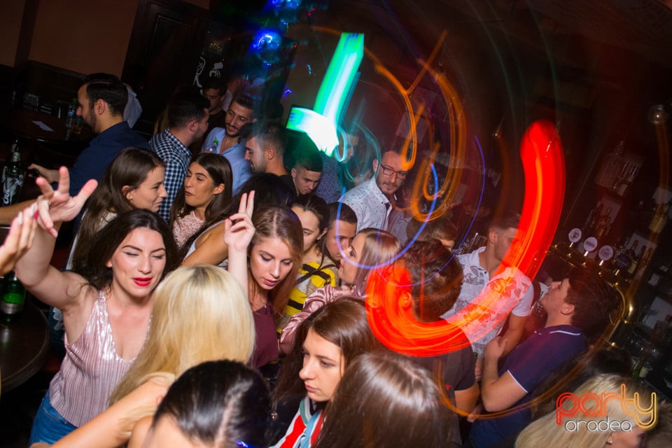 Vineri seara la Edison Pub, 