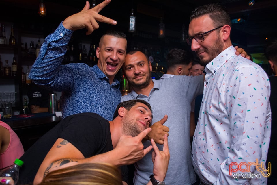 Vineri seara la Edison Pub, 