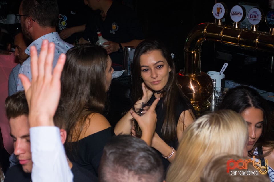 Vineri seara la Edison Pub, 