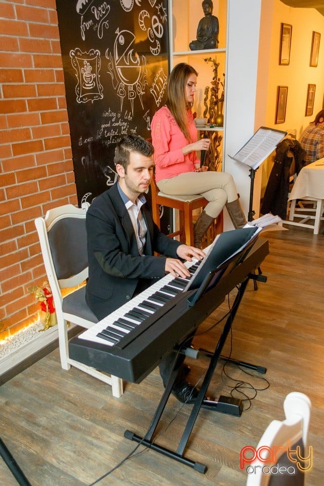 Voice & Piano Night, Vine Summer Garden & Grill