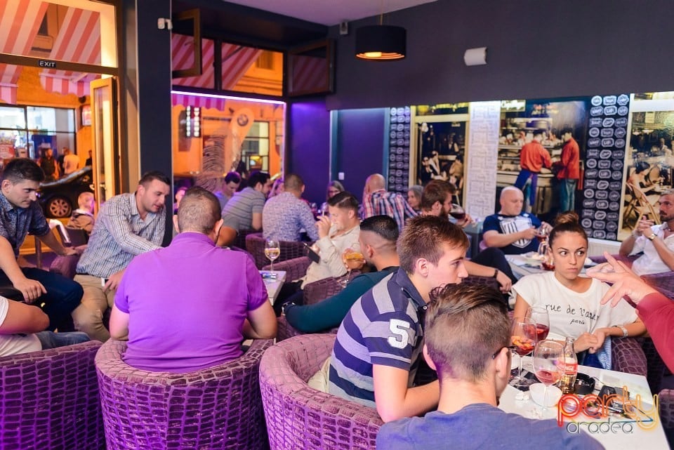 Voie bună în Blanc Coffee, 