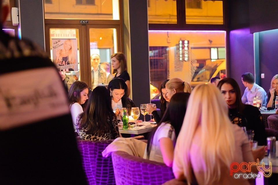 Voie bună în Blanc Coffee, 