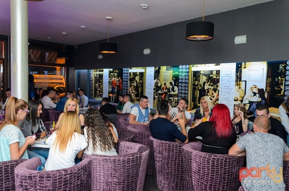 Voie bună în Blanc Coffee, 