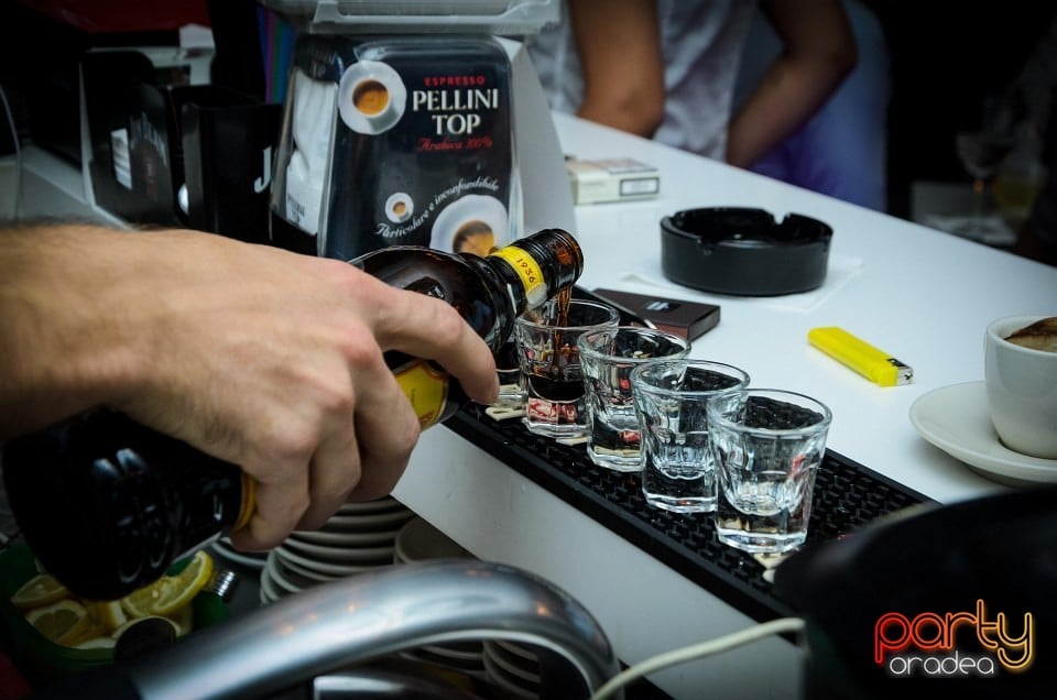 Voie bună în Blanc Coffee, 