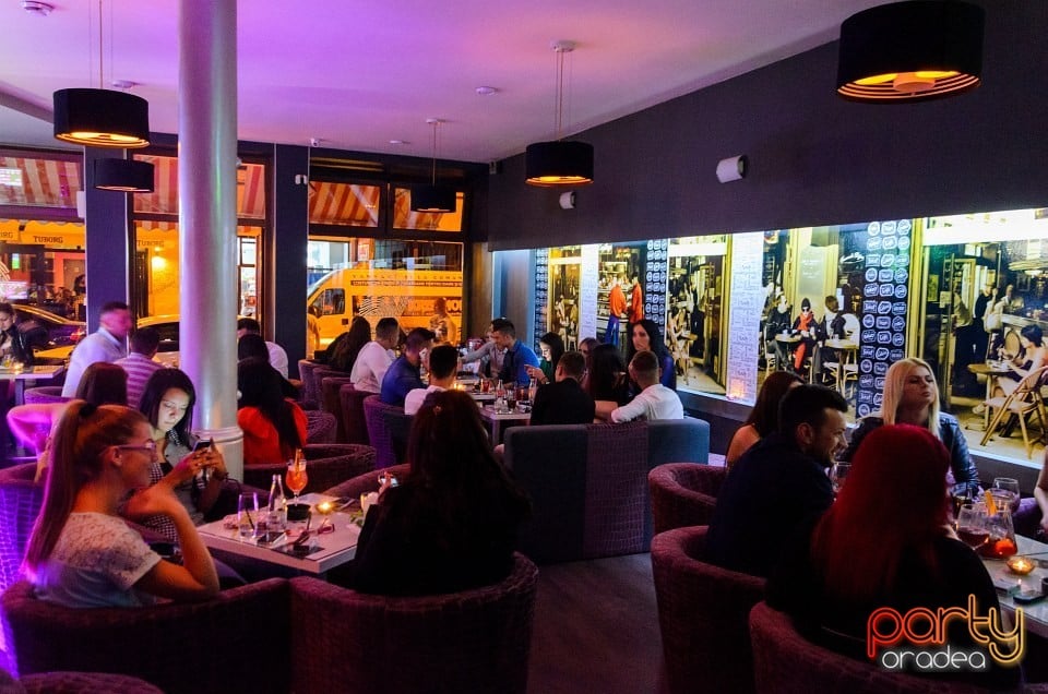 Voie bună în Blanc Coffee, 