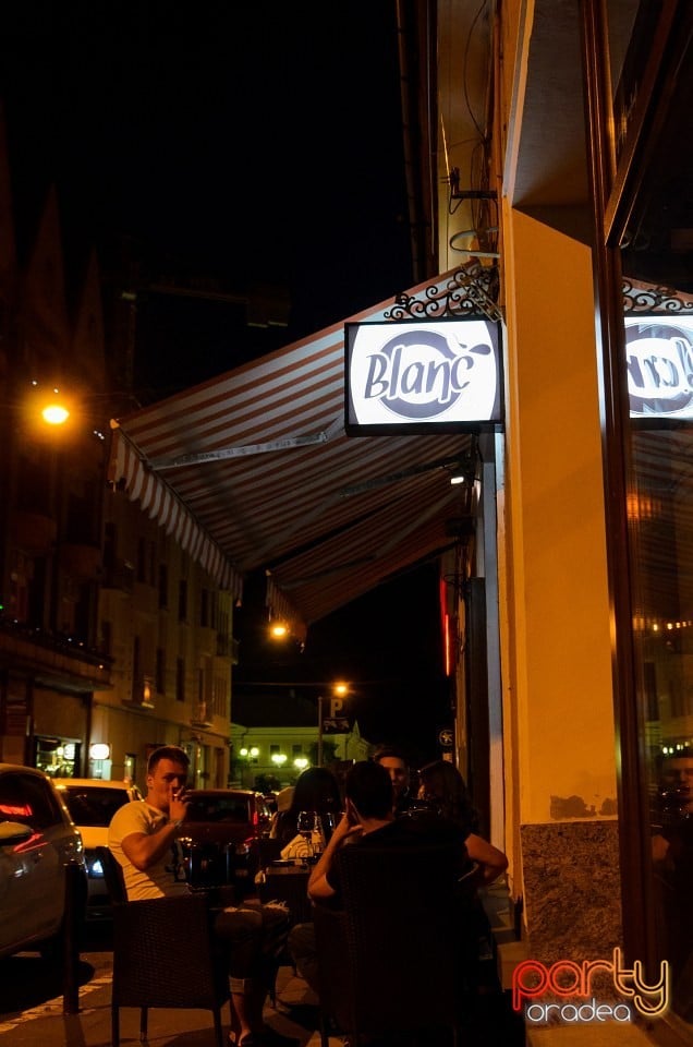 Voie bună în Blanc Coffee, 