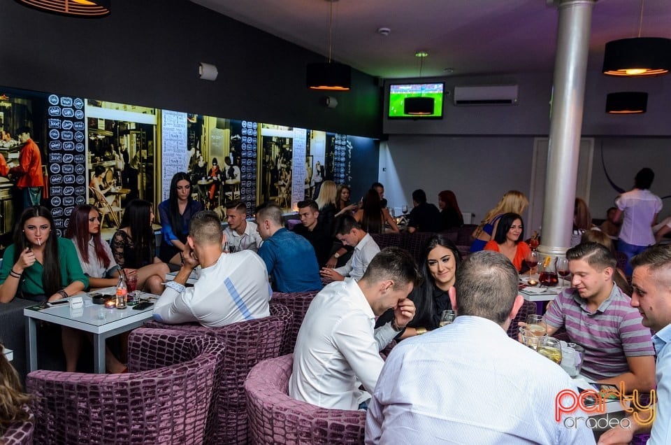 Voie bună în Blanc Coffee, 