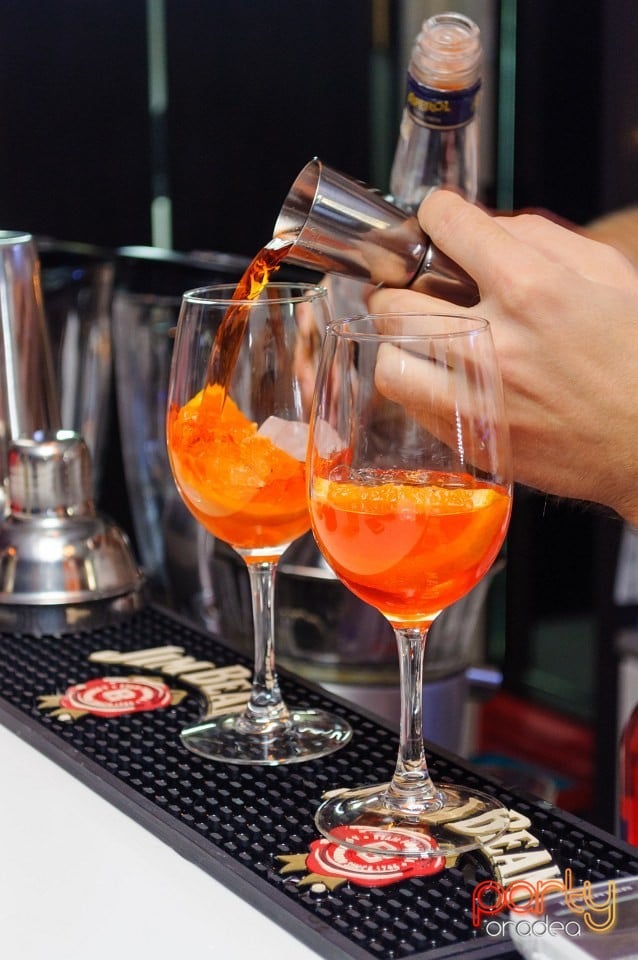 Voie bună în Blanc Coffee, 