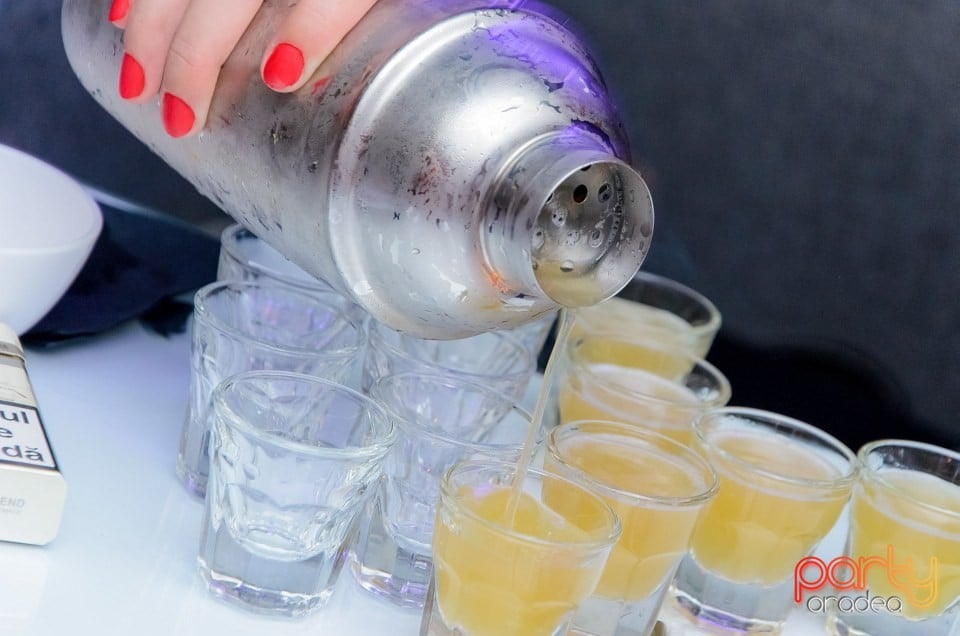 Voie bună în Blanc Coffee, 