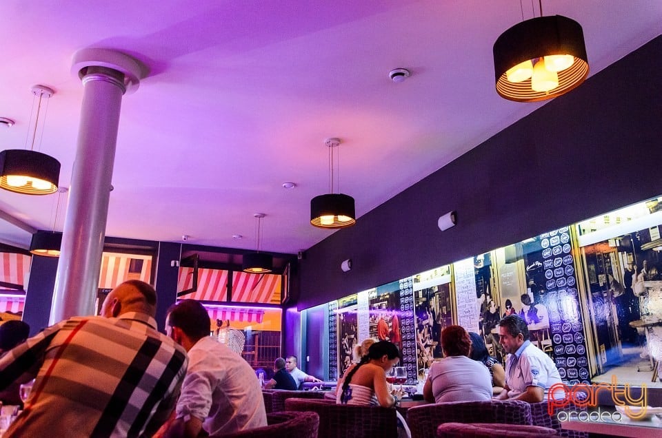 Voie bună în Blanc Coffee, 